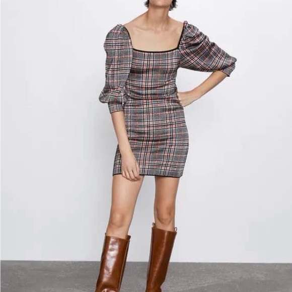 NWT - Knit plaid dress with puff sleeves - Picture 3 of 3
